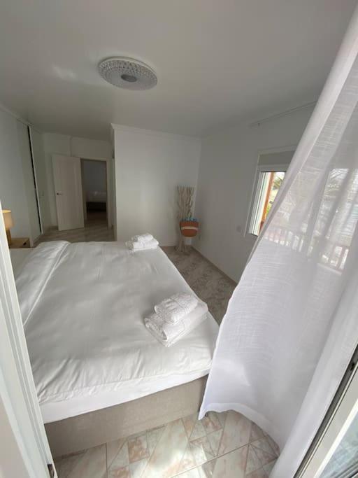 אדחה Villa Tranquila, Playa Del Duque מראה חיצוני תמונה