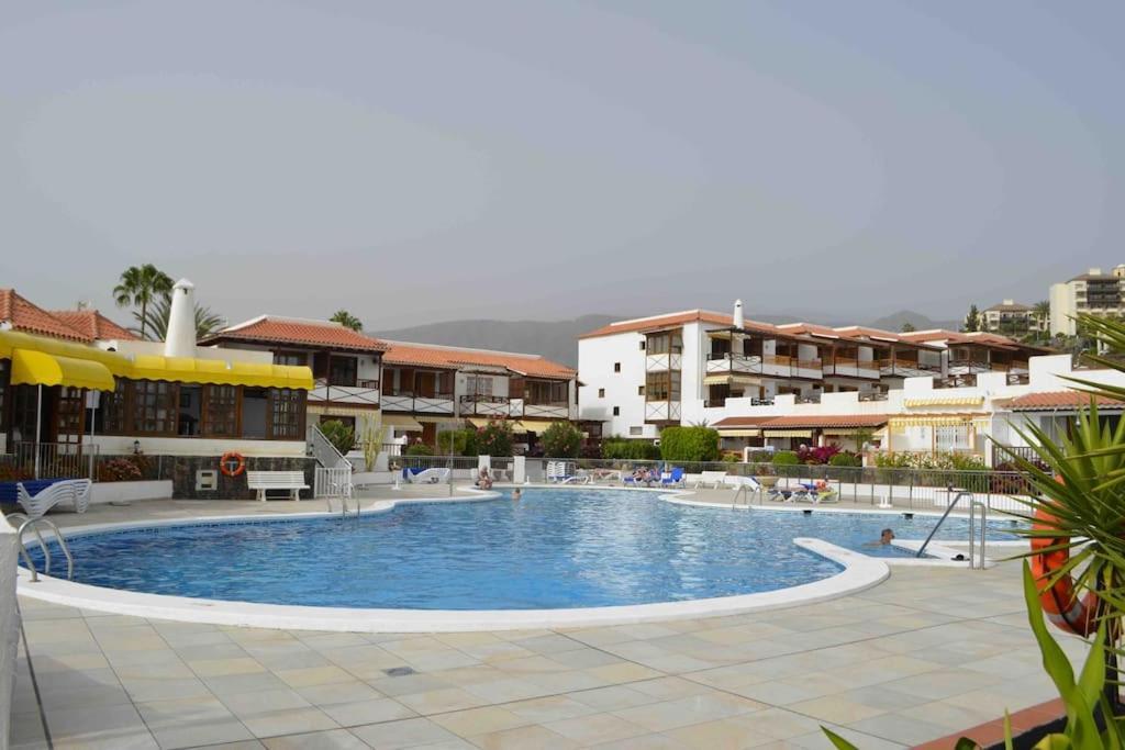 אדחה Villa Tranquila, Playa Del Duque מראה חיצוני תמונה
