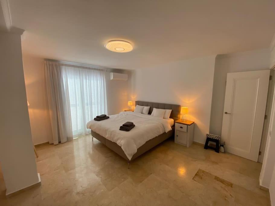 אדחה Villa Tranquila, Playa Del Duque מראה חיצוני תמונה