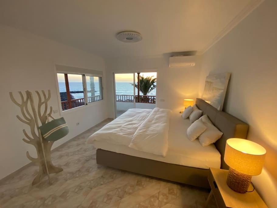 אדחה Villa Tranquila, Playa Del Duque מראה חיצוני תמונה